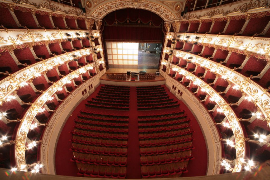 Scoprire Il Teatro Valli I Teatri Di Reggio Emilia